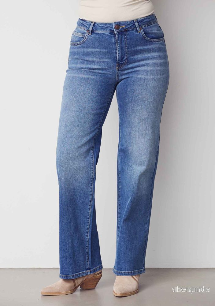 Bologna Classic Jeans – Mid Denim