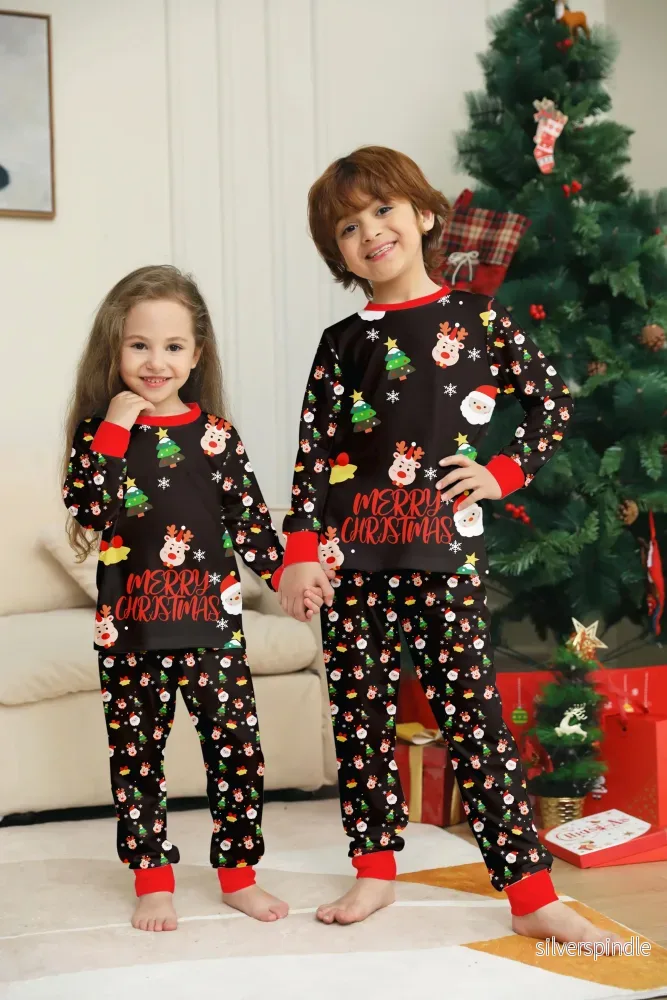 Familjepyjamas | Julpyjamas i Svart med Roligt All-Over Tryck | Bekväm Nattkläder för Mysiga Julmorgnar - Bild 3