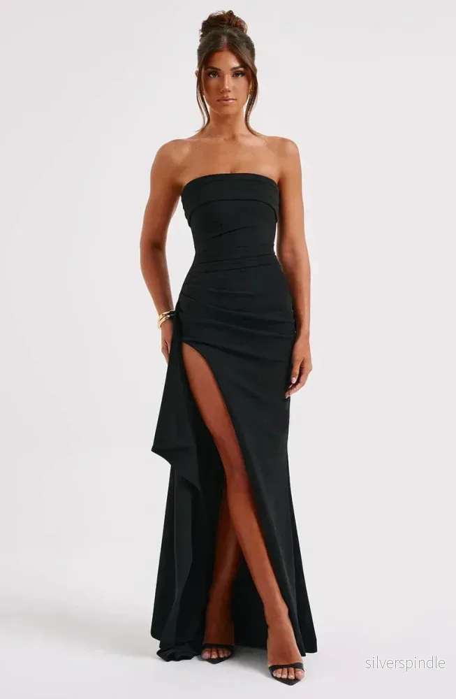 Sophie | Elegant Off Shoulder Maxiklänning Dam med Draperad Silhuett