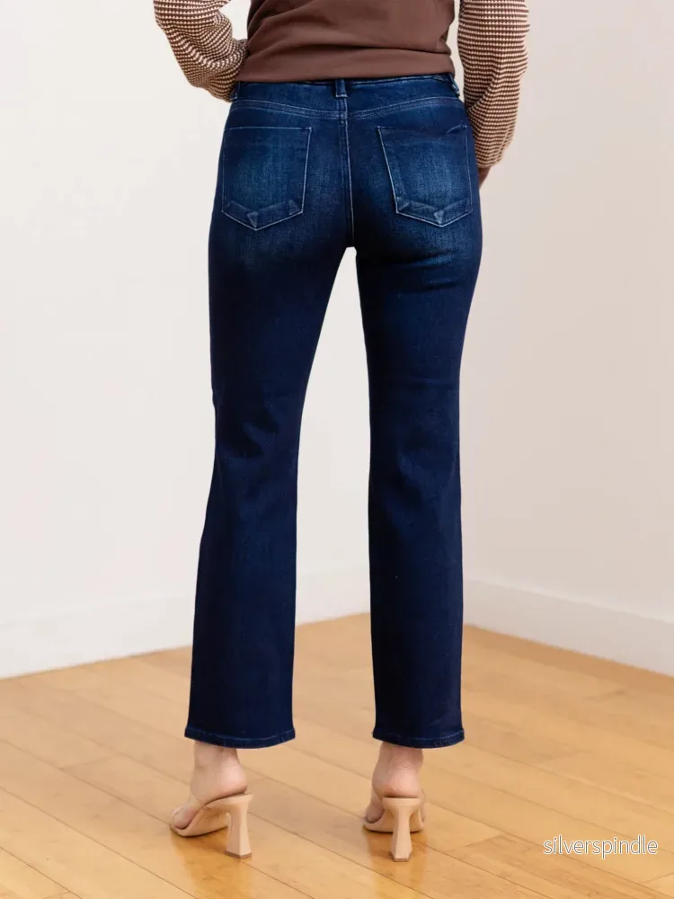 Sofia | Mörka Mellanhöga Rak Jeans Dam - Bild 3