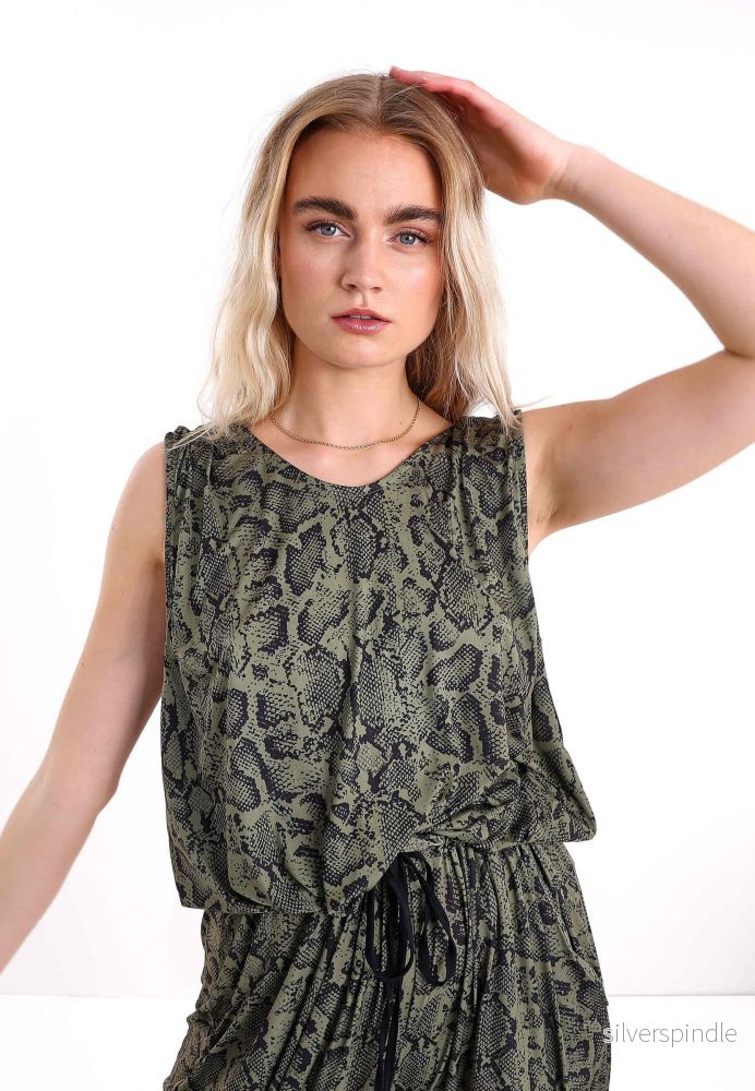 EDDA JUMPSUIT - Green animal - Bild 2