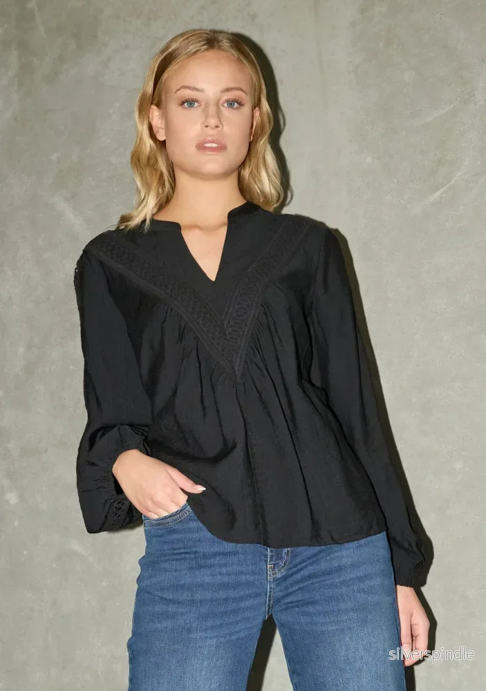 Ofia Blouse – Black Ofia Blouse – Black