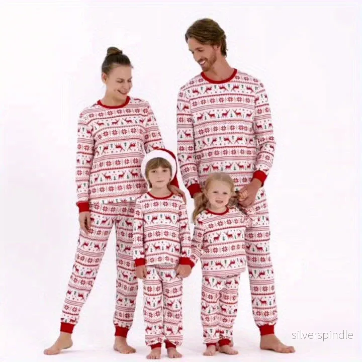 Familjejulpyjamas | Ren-tema Set i Mjukt Material | Långärmad Design för Mysiga Julminnen