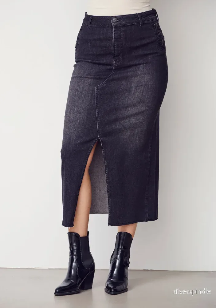 Como Denim Skirt – Washed Black Como Denim Skirt – Washed Black