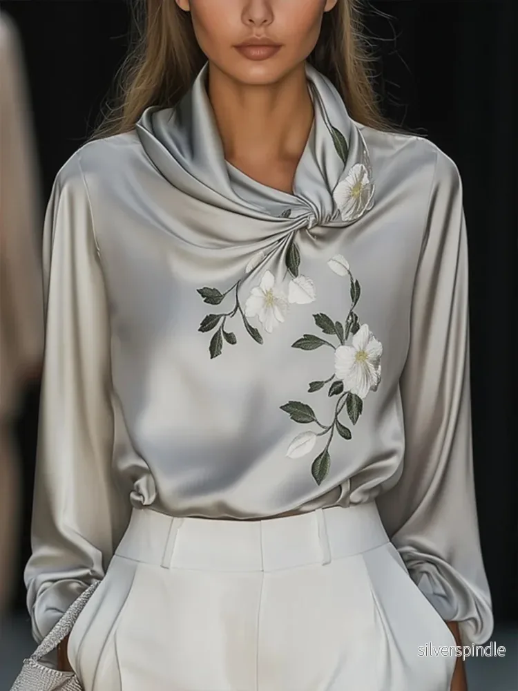 Sophie | Elegant Broderad Damskjorta i Satinblandning Sophie | Elegant Broderad Damskjorta i Satinblandning