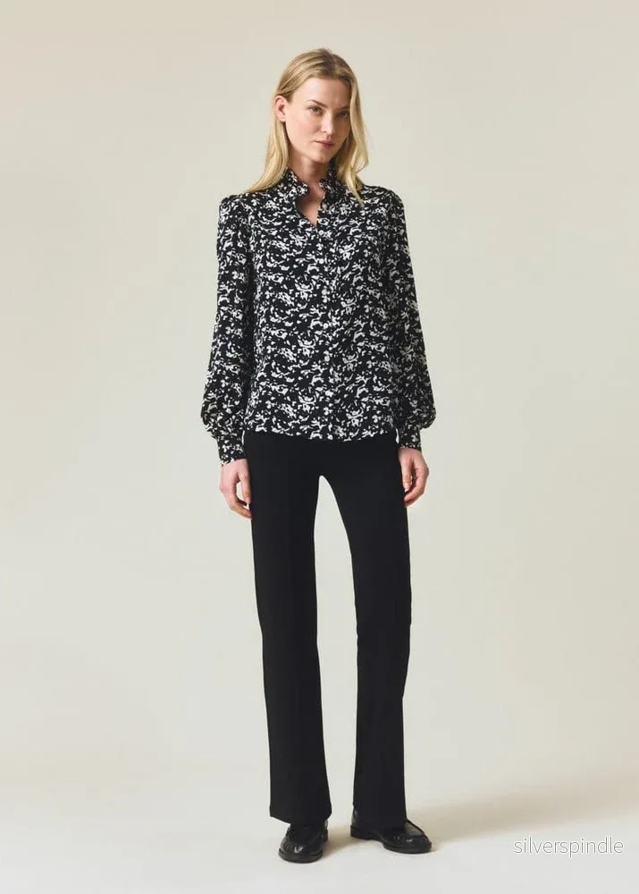 Lexington Printed Frill Blouse BL/WH - Bild 3