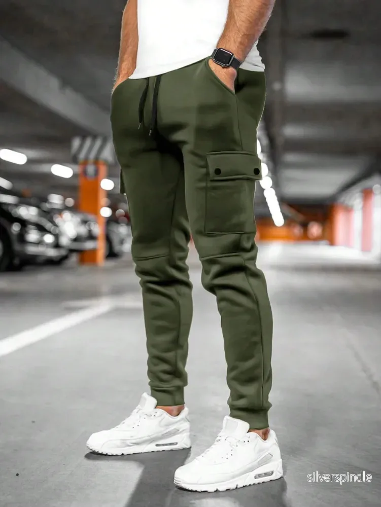 Slim Fit Joggingbyxor med Lastfickor och Elastisk Midja | Modern Design för Aktiv Livsstil