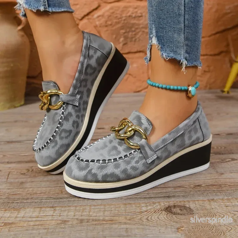 Mason | Vadderade Leopardmönstrade Loafers med Kilklack