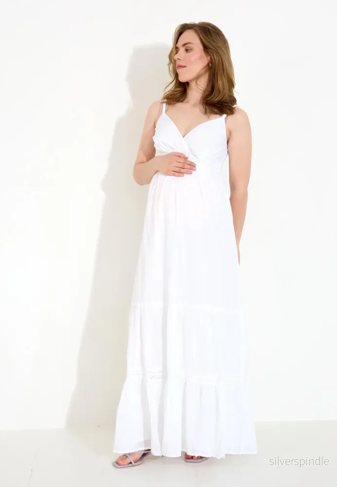 GRAVIDKLÄNNING BOHEMIAN FRILL – Vit GRAVIDKLÄNNING BOHEMIAN FRILL – Vit
