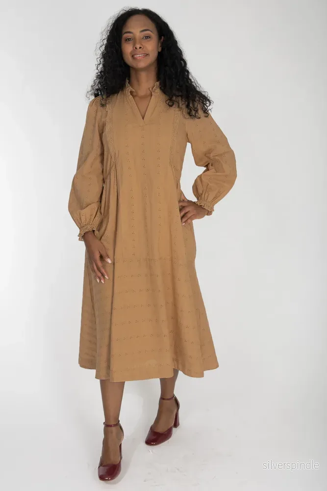 Cotton lace midi dress - Sand - Bild 3