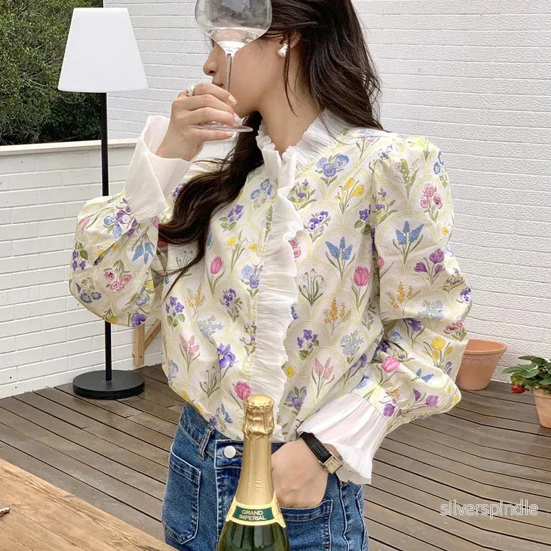Emma | Elegant Höstblus med Polokrage och Volanger - Bild 3