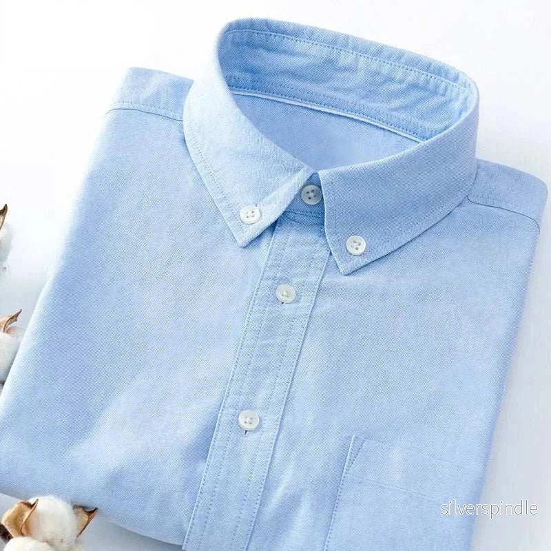 Slim Fit | Långärmad Skjorta med Knäppning i Ljusblått | Elegant och Bekväm för Vardagsbruk