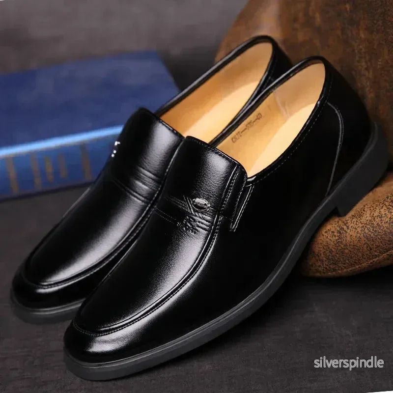 Eleganta Penny Loafers för Män med Polerad Finish | Tidlös Stil för Affär och Fritid