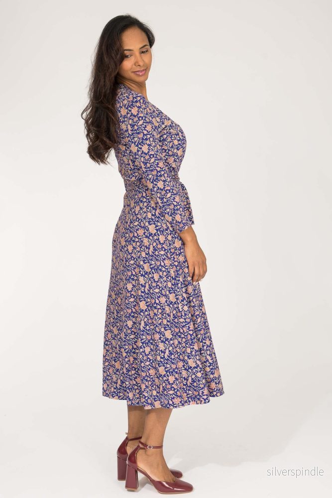 Bestie midi wrap jersey dress - Blue - Bild 3