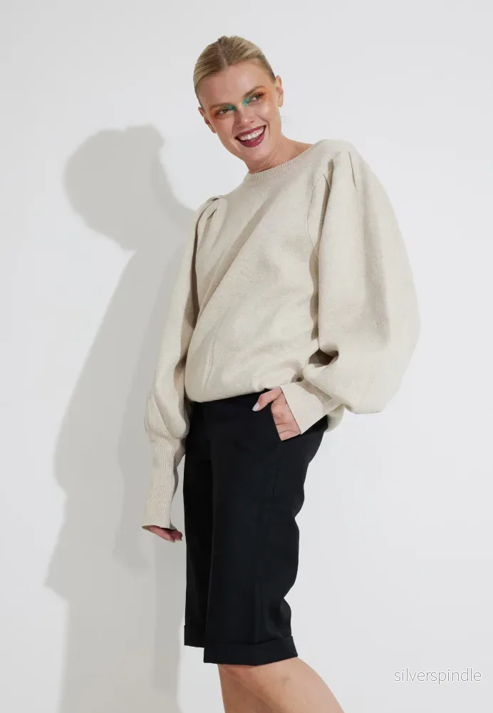 HAFRUN SHORTS - Svart