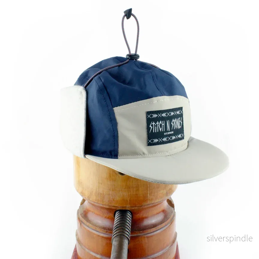 Winter cap navyblue beige, beige fleece - Bild 3