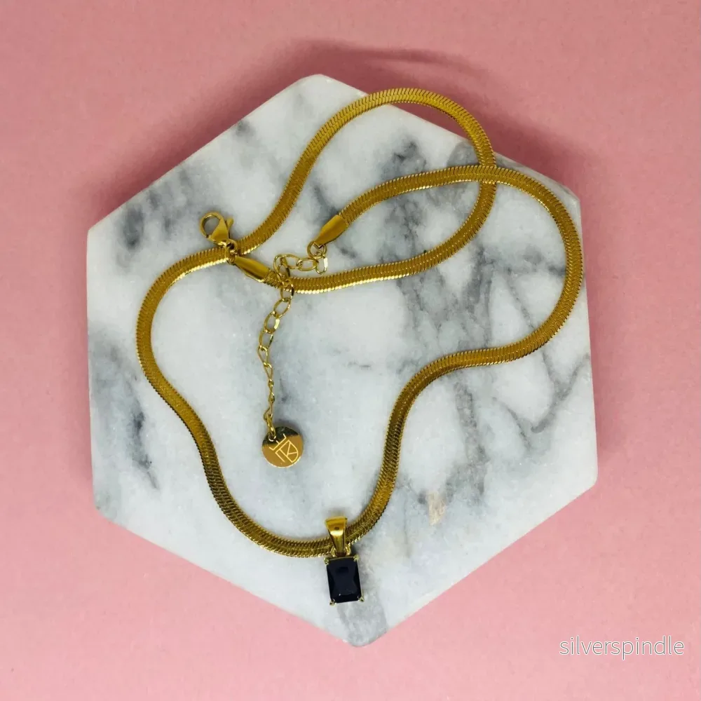 Snacke chain necklace black