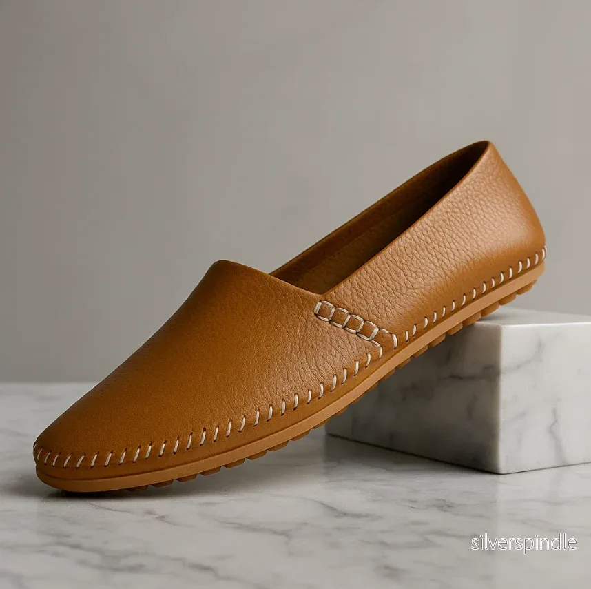Ethan | Svarta Handsydda Slip-On Loafers för Dam med Gummisula Ethan | Svarta Handsydda Slip-On Loafers för Dam med Gummisula