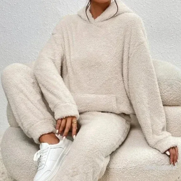 Sophie | Mjuk Tvådelat Set med Hoodie och Jogger för Avslappnad Stil Sophie | Mjuk Tvådelat Set med Hoodie och Jogger för Avslappnad Stil