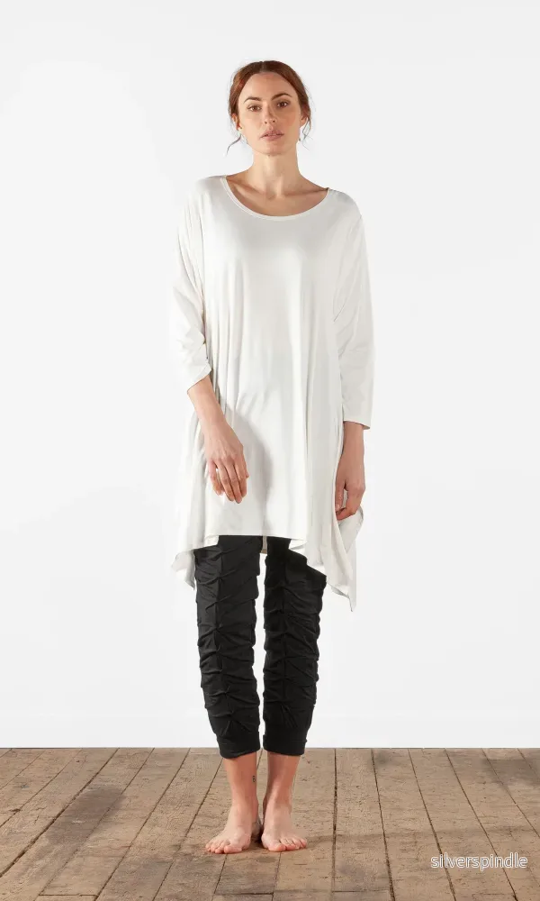 Viskostunika med 3/4 ärm, oversize Viskostunika med 3/4 ärm, oversize