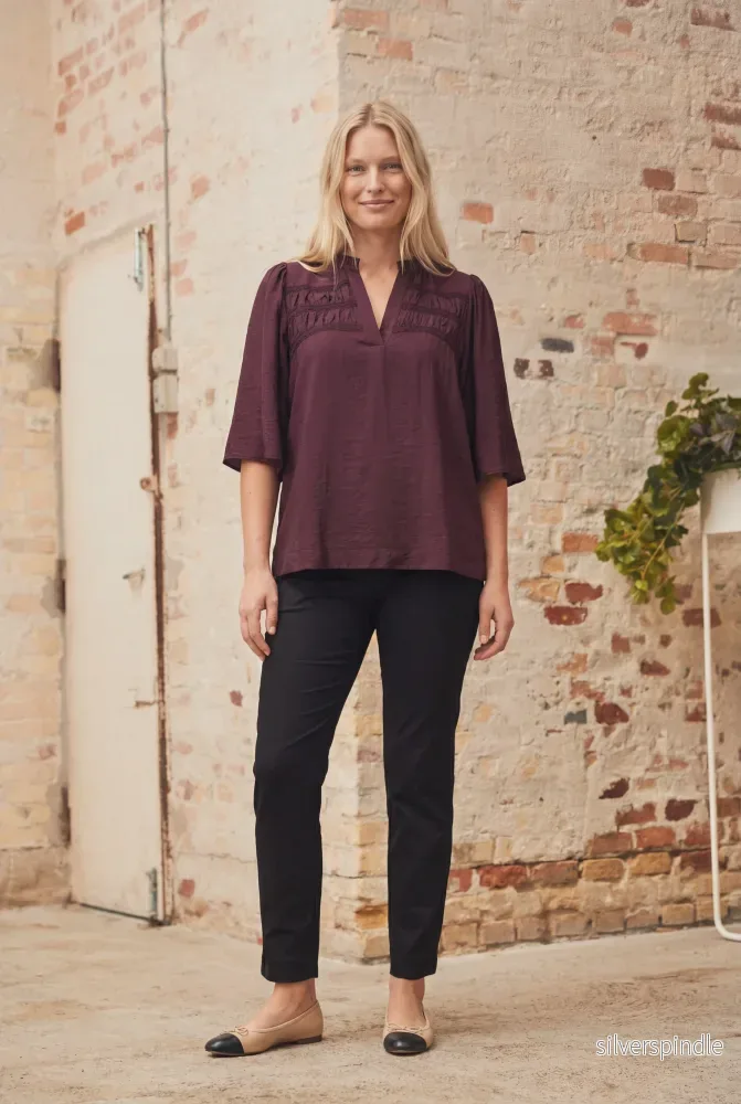 Nova s/s Blouse - Aubergine - Bild 3