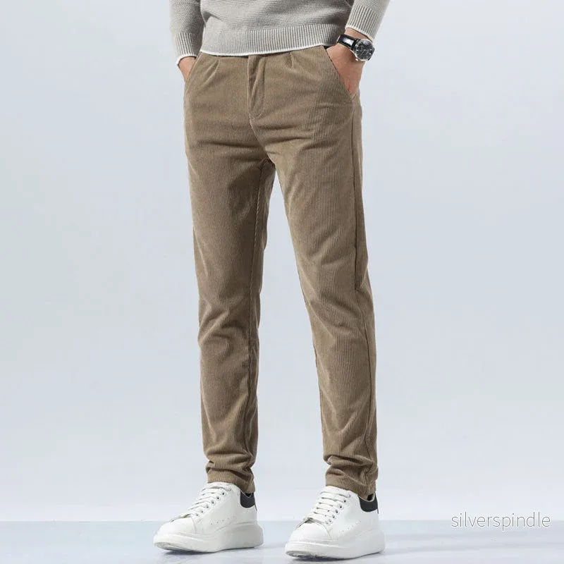 Ethan | Slim Fit Raka Manchesterbyxor i Khaki Ethan | Slim Fit Raka Manchesterbyxor i Khaki
