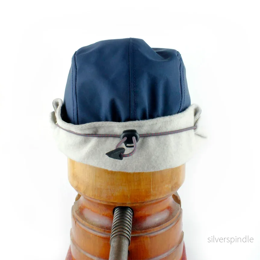 Winter cap navyblue beige, beige fleece - Bild 2