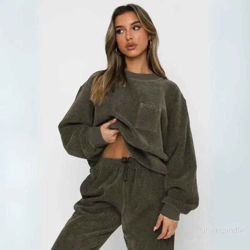 Emma | Avslappnad Manchester Set med Sweatshirt och Joggingbyxor