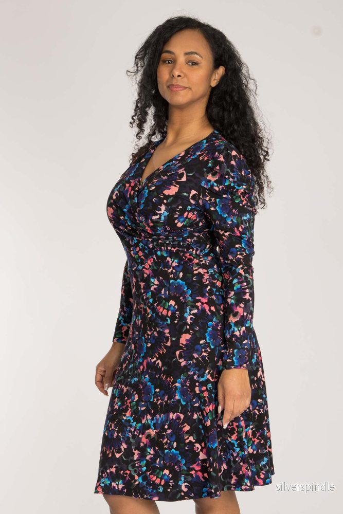 Closed wrap short jersey dress - Blue-Pink - Bild 3