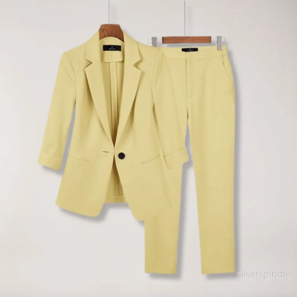 Elegant Kavaj & Byxor Set för Kvinnor med Skräddarsydd Design | Mångsidig Outfit för Kontor och Formella Tillfällen - Bild 3
