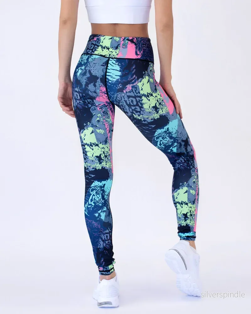Olivia | Abstrakt Mönstrade Fukttransporterande Leggings Olivia | Abstrakt Mönstrade Fukttransporterande Leggings