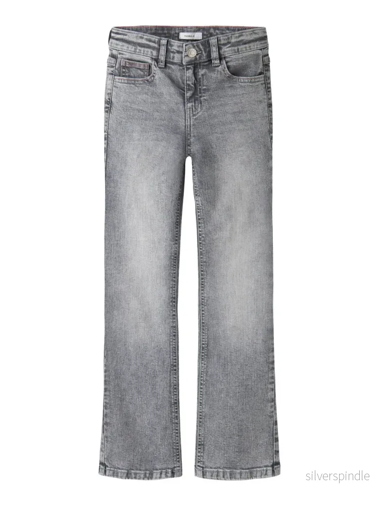 Bootcut jeans med dekorativa bakfickor