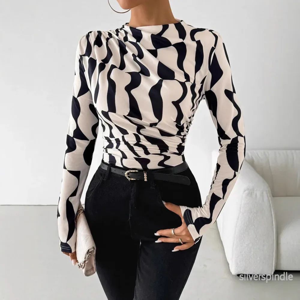Olivia | Elegant Slim Fit Topp med Stående Krage Olivia | Elegant Slim Fit Topp med Stående Krage