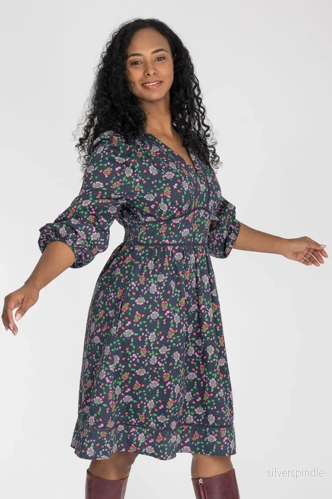 Cotton V-neck short dress – Navy flowers Cotton V-neck short dress – Navy flowers