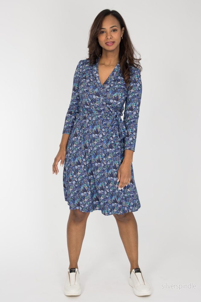Bestie wrap short jersey dress - Blue flowers - Bild 2