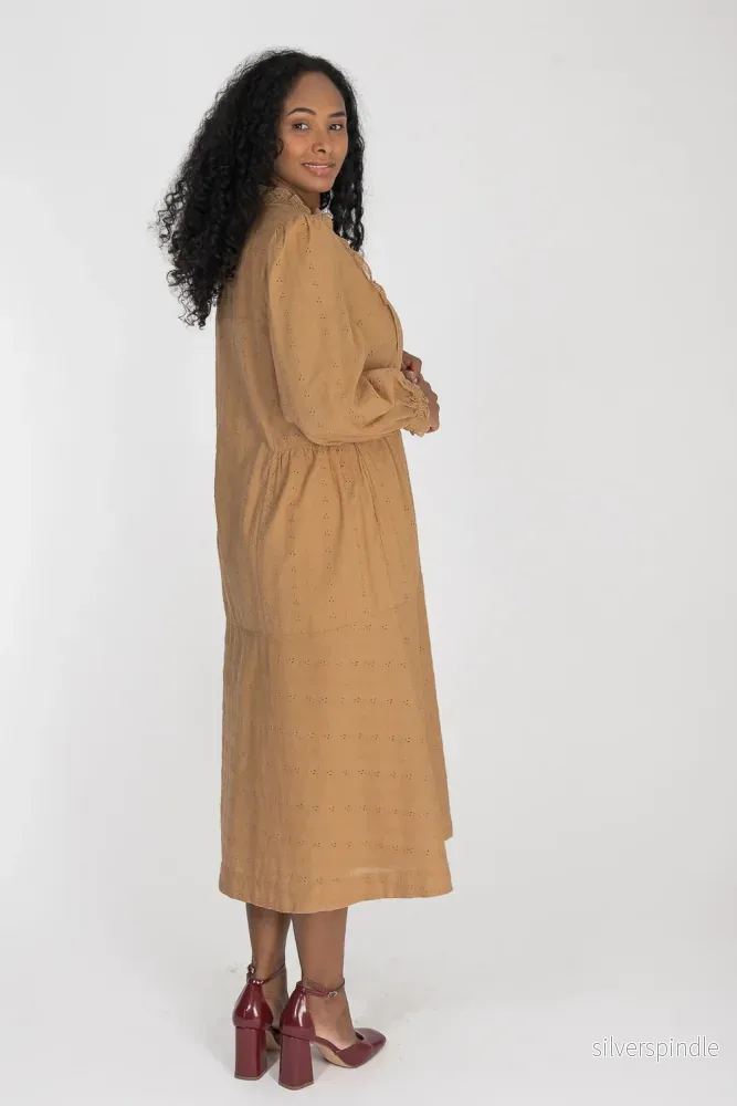 Cotton lace midi dress - Sand - Bild 2
