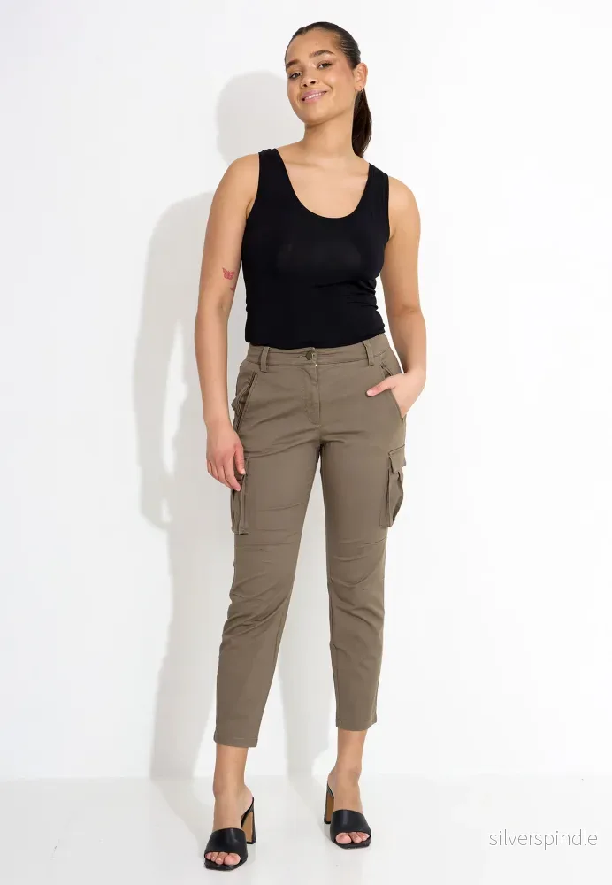 GABARDINE TROUSERS WITH POCKET 09042 - Grön - Bild 3