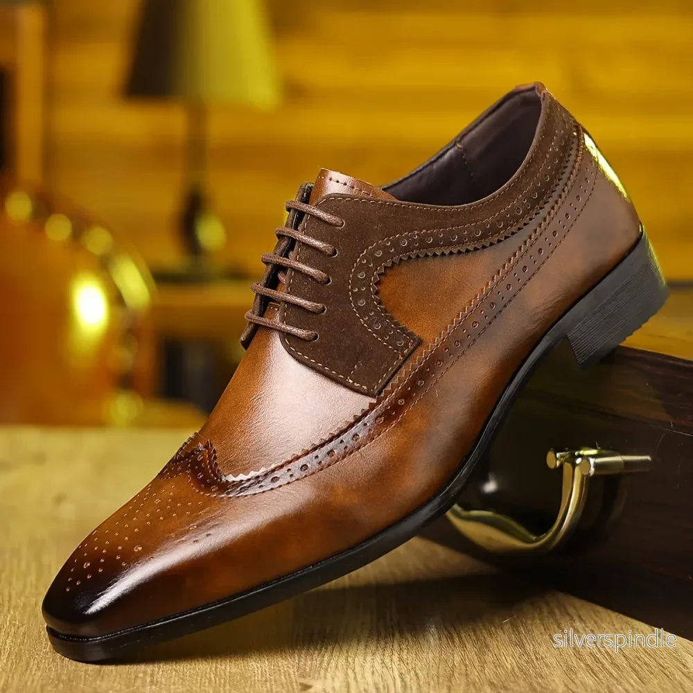 Eleganta Oxford-skor för män med vingspetsar och tvåfärgad design | Tidlös stil för formella tillfällen Eleganta Oxford-skor för män med vingspetsar och tvåfärgad design | Tidlös stil för formella tillfällen