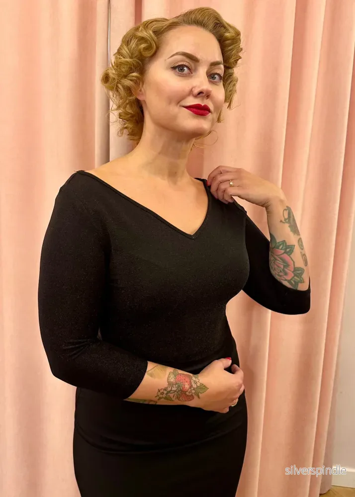Vändbar topp med båthals - svart med glitter - Bild 3