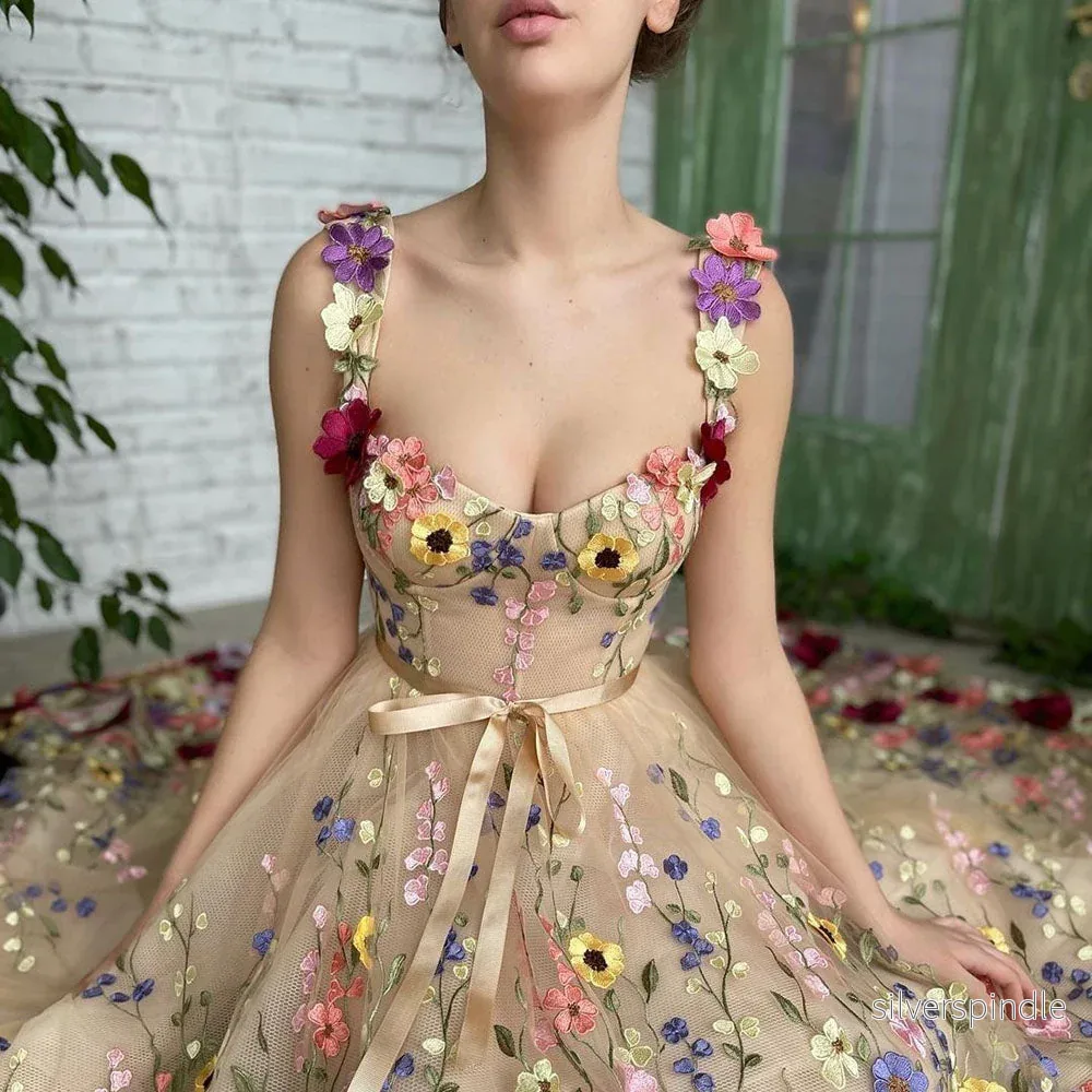 Sofia | Elegant A-Linjeformad Balklänning med 3D-Blommor - Bild 2