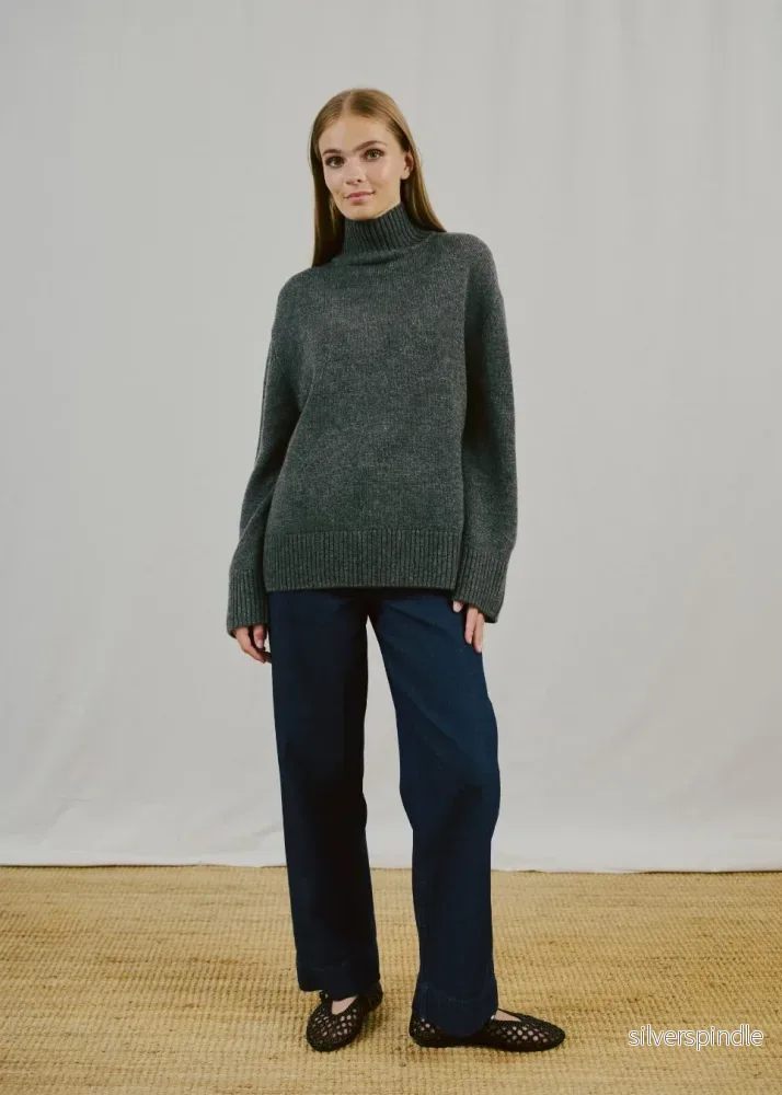 BS Emmeline Regular Fit Strik – Dark Grey BS Emmeline Regular Fit Strik – Dark Grey