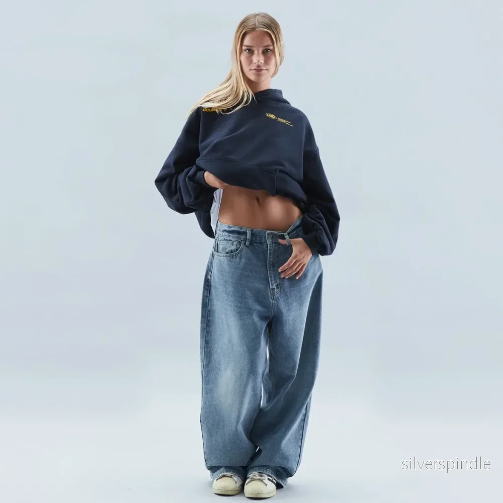 Streetwear Hoodie | Oversized Design med 'With Love'-Tryck | Bekväm Casual Stil för Vardag och Avkoppling - Bild 2