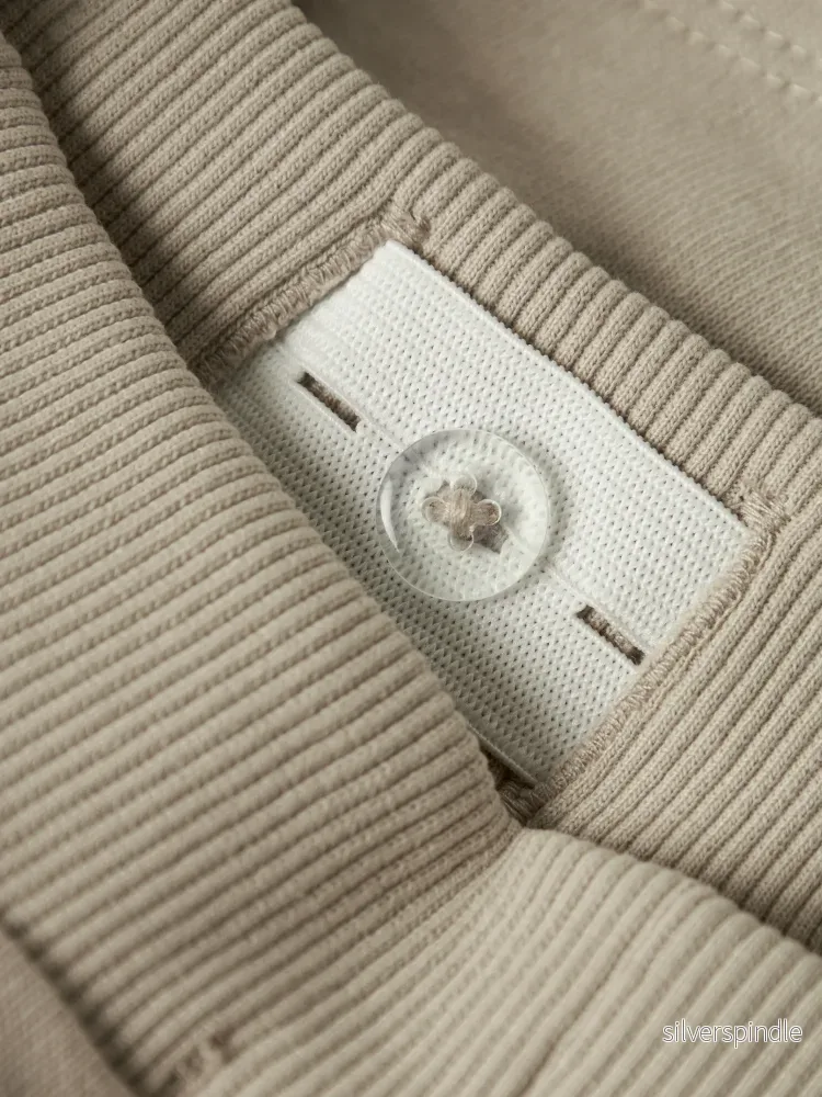 Beige Cargo Shorts - Bild 3