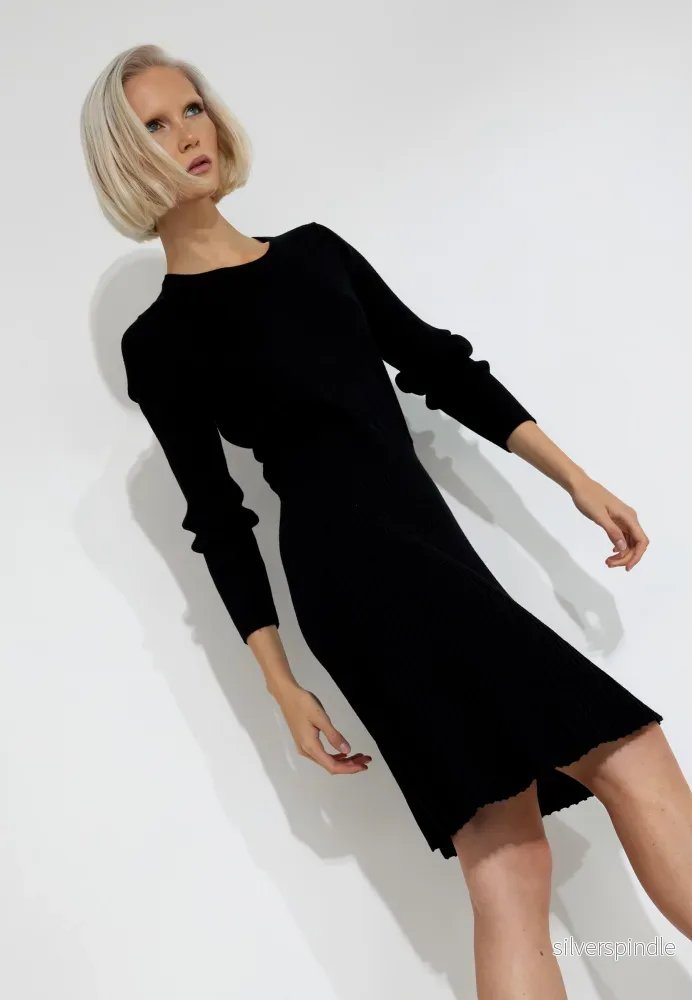 MONIKA KLÄNNING - Black