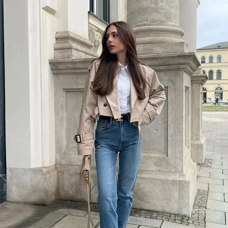 Elegant Kappa | Beskuren Trenchcoat för Kvinnor med Justerbart Midjebälte | Modern Design för Stil och Komfort - Bild 2