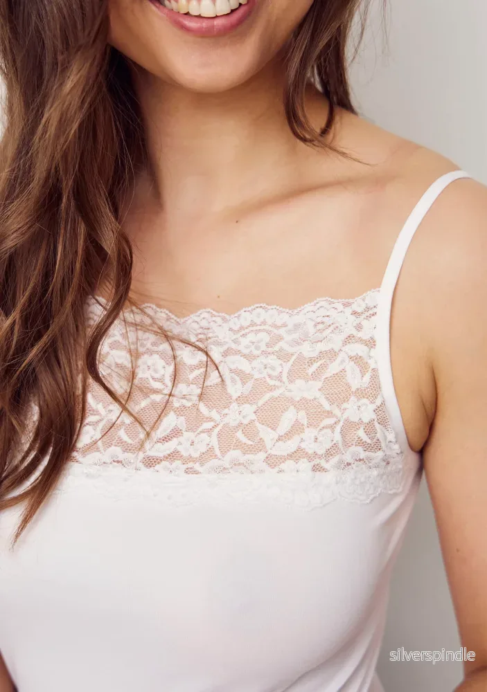 Nilla Wide Lace Top - White - Bild 3