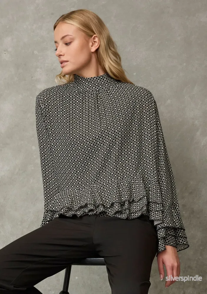 Gyta Deco Blouse – Petite Print Gyta Deco Blouse – Petite Print