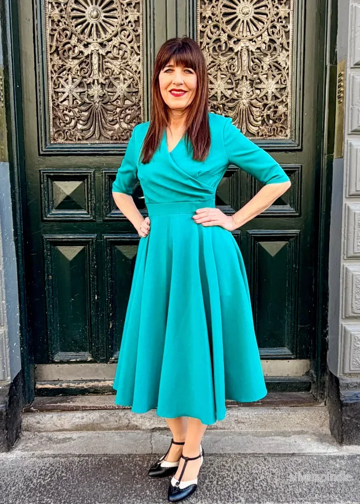 Leyla svängklänning med faux omslag - jade - Bild 2