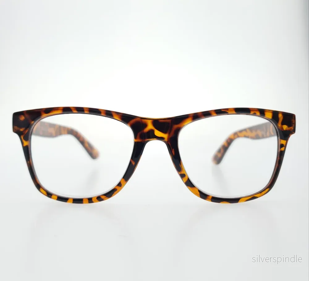 SKIVE turtle brown Reading Glasses 50%rabatt. SLUT SÅLD SKIVE turtle brown Reading Glasses 50%rabatt. SLUT SÅLD