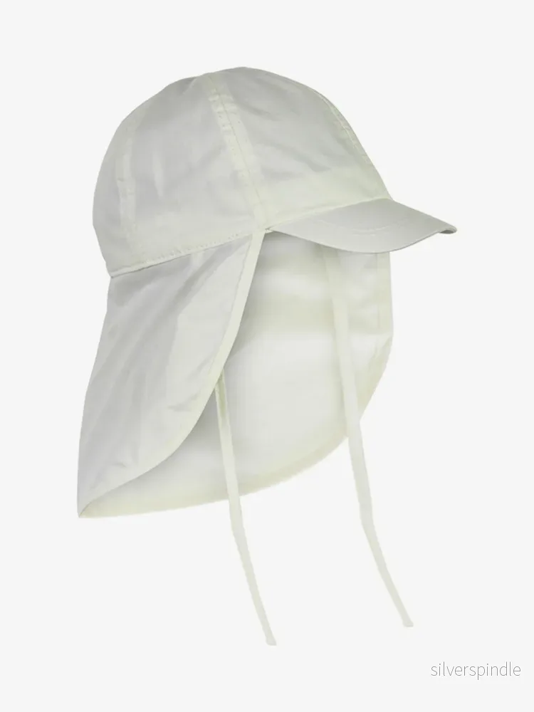 En Fant – SOLHATT m. SKÄRM & KNYTE En Fant – SOLHATT m. SKÄRM & KNYTE